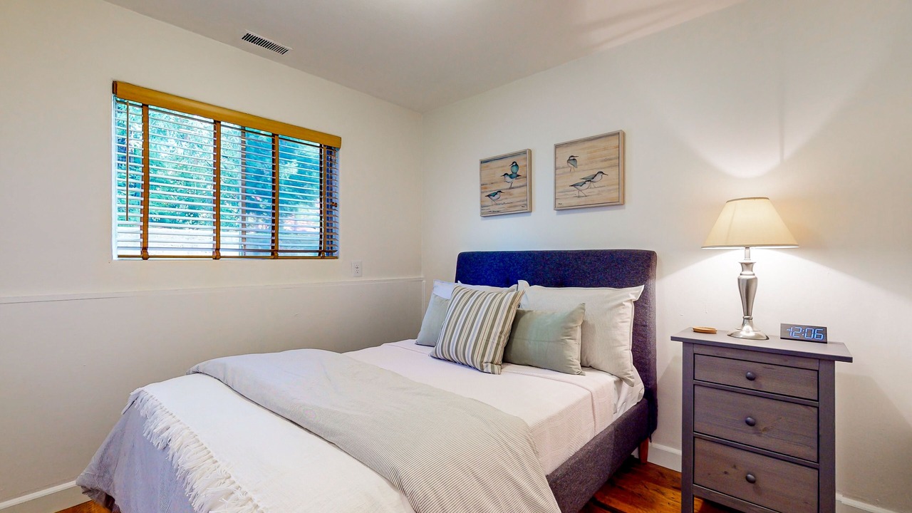 Photo of Bedroom in Oak Grove
