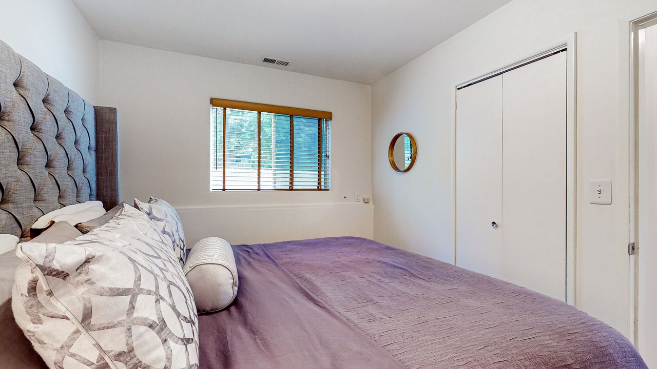 Photo of Bedroom in Oak Grove