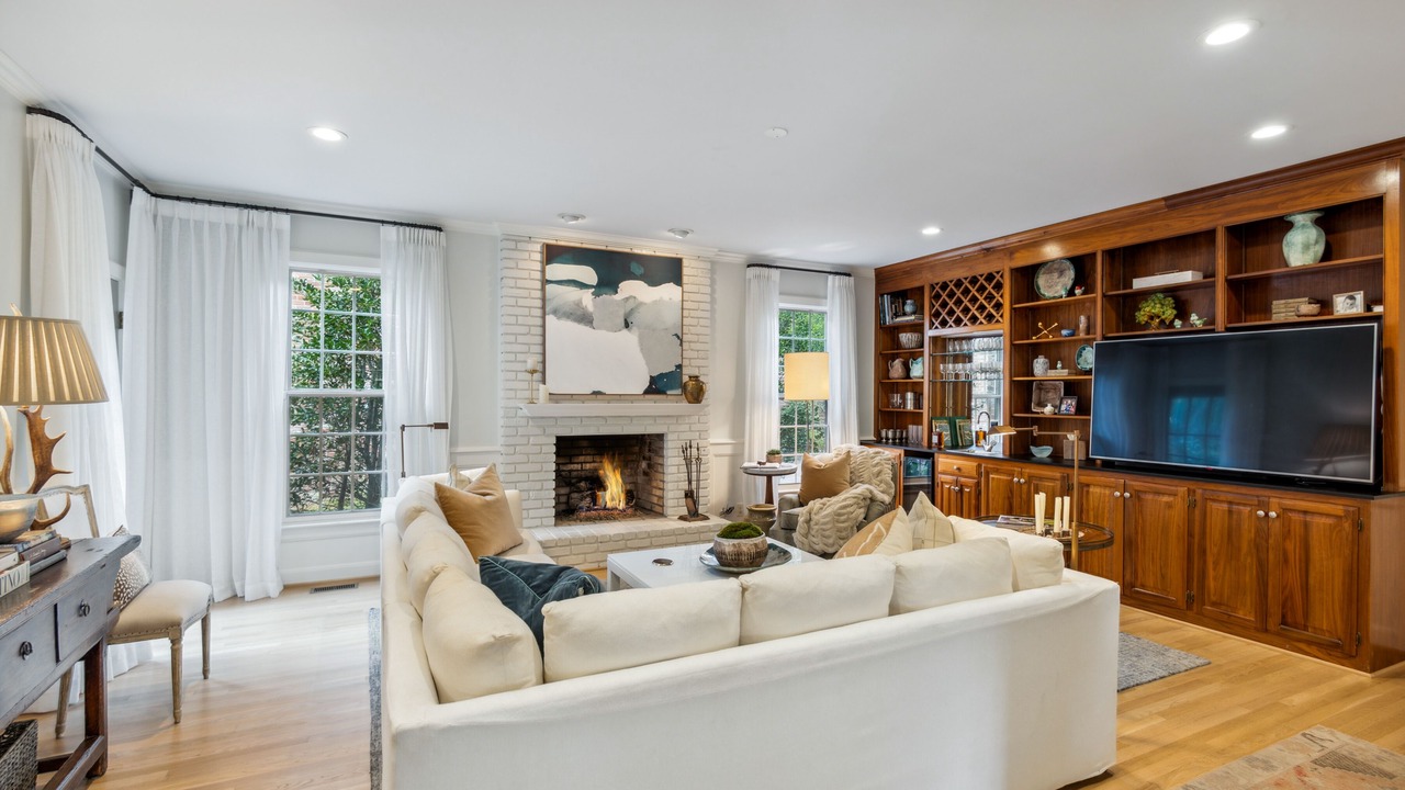 Photo of Livingroom in Green Hills