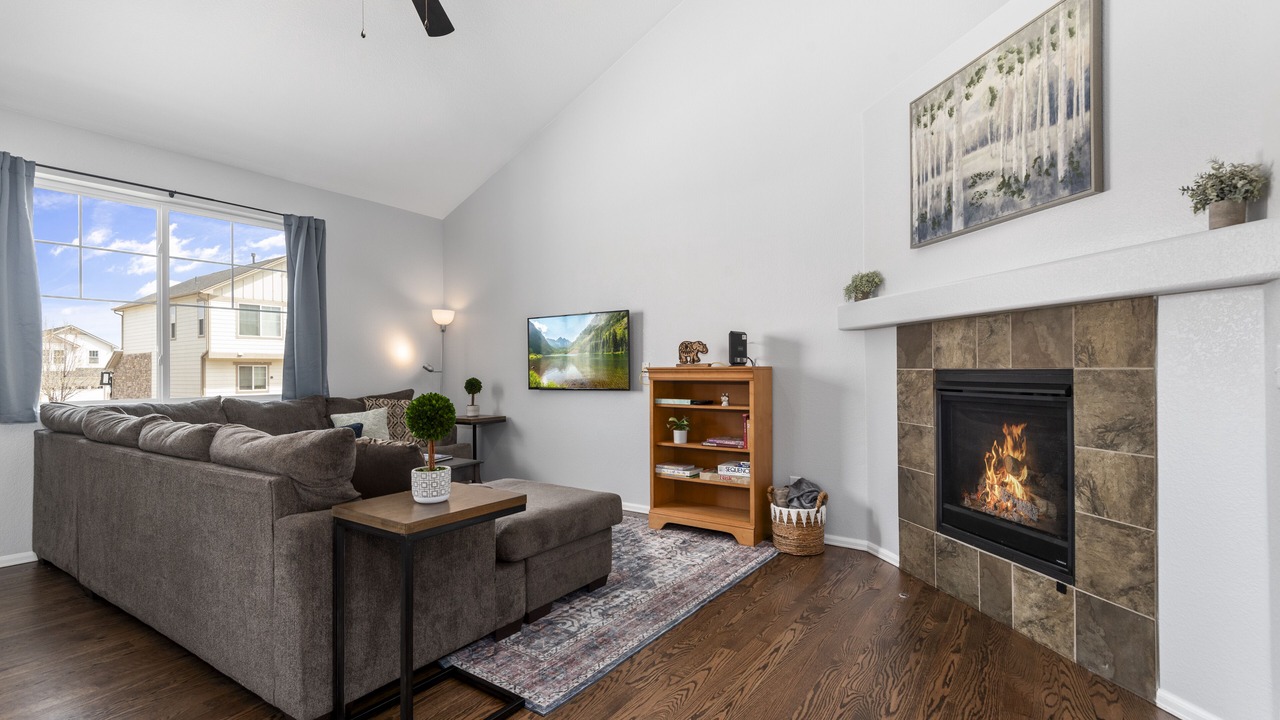 Photo of Livingroom in Aurora