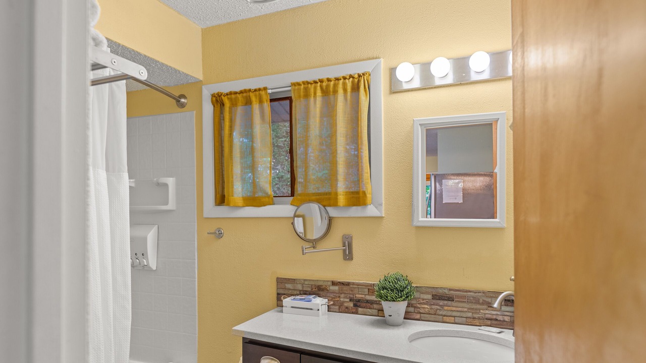 Photo of Bathroom in East End - Valley Street
