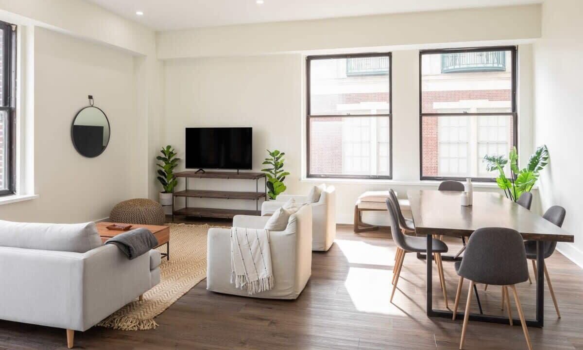 Photo of Livingroom in Center City East