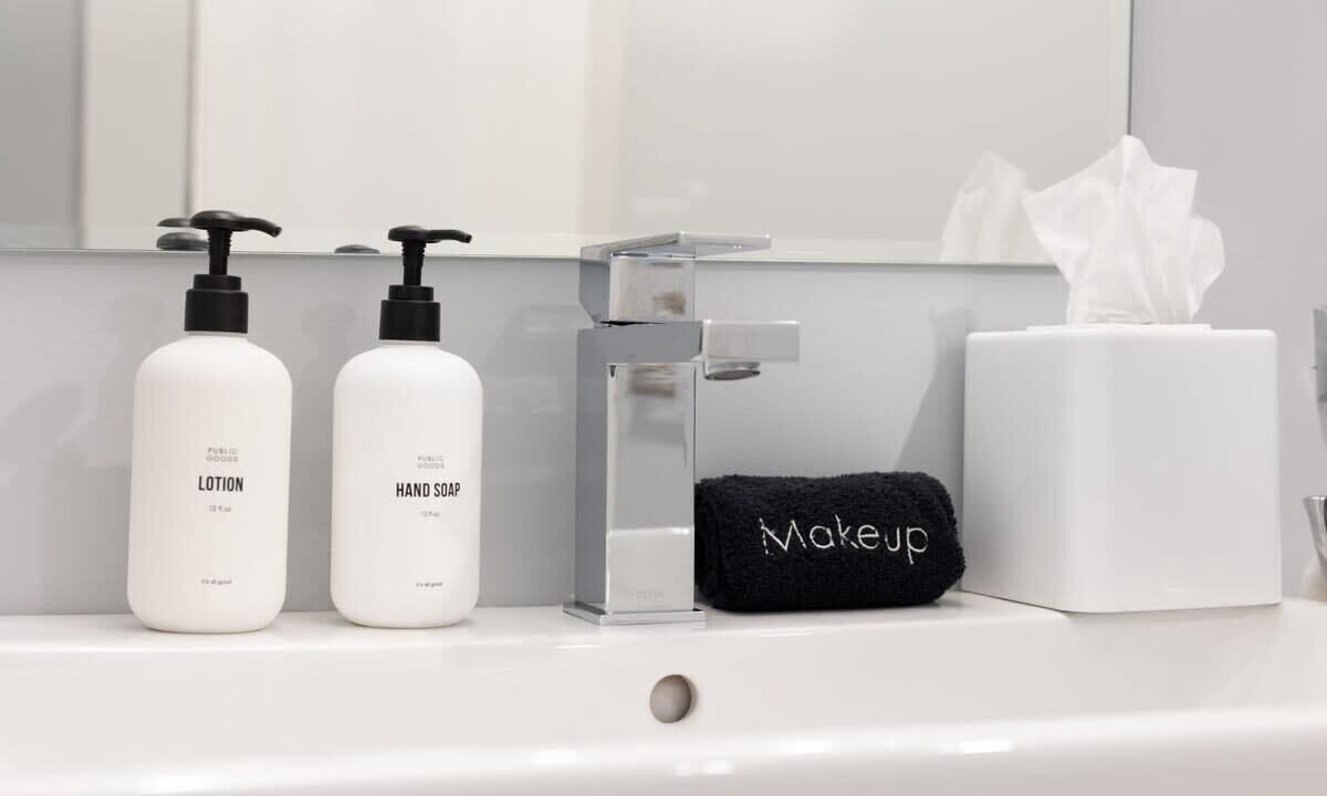 Photo of Bathroom in Center City East