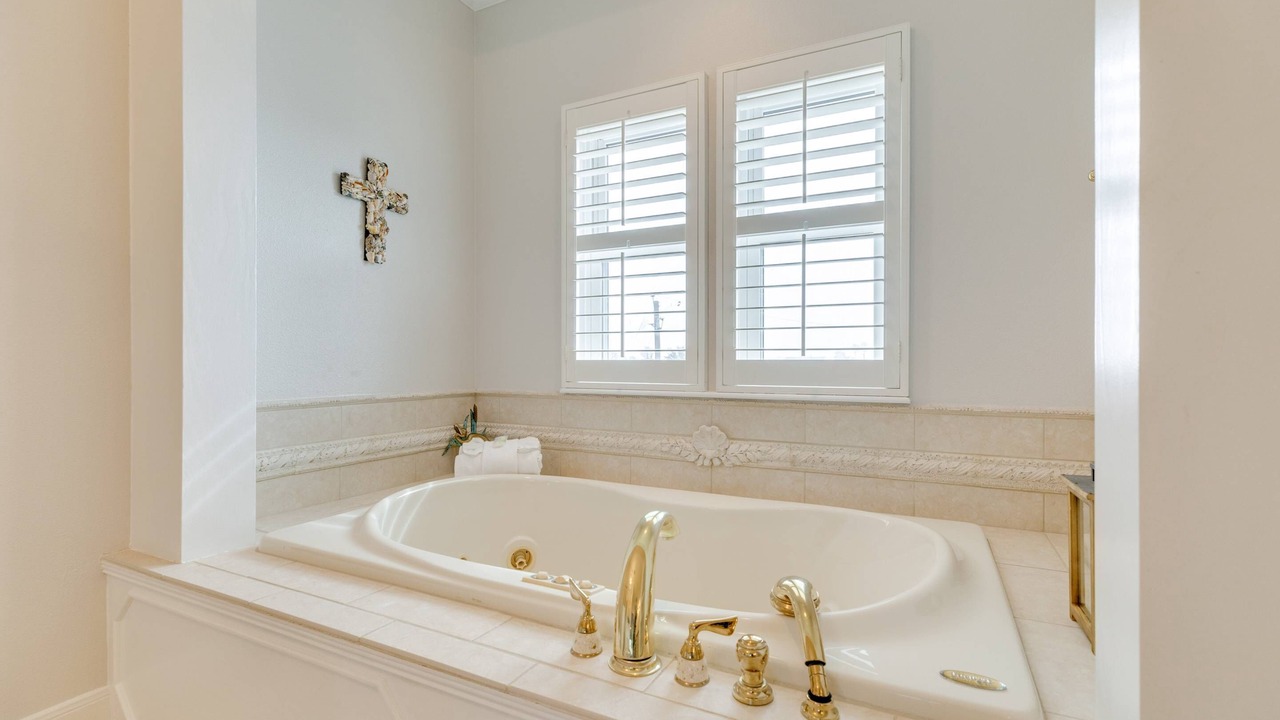 Photo of Bathroom in Jamaica Beach