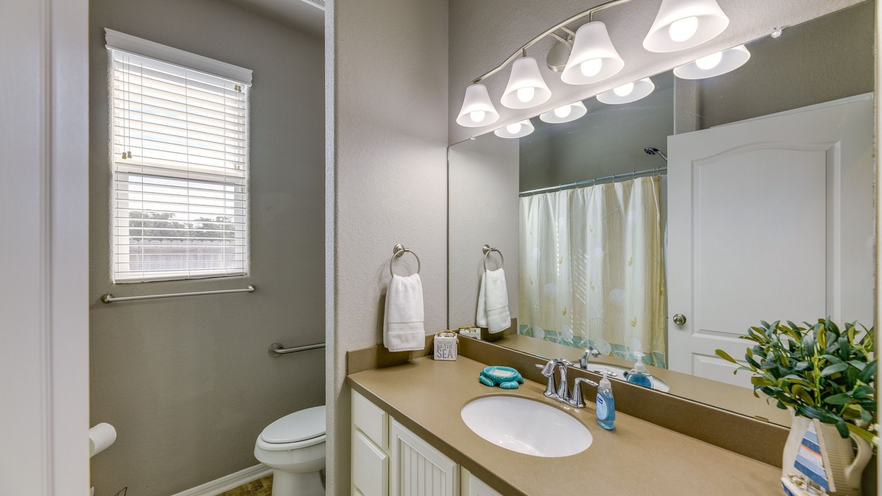 Photo of Bathroom in Fulton