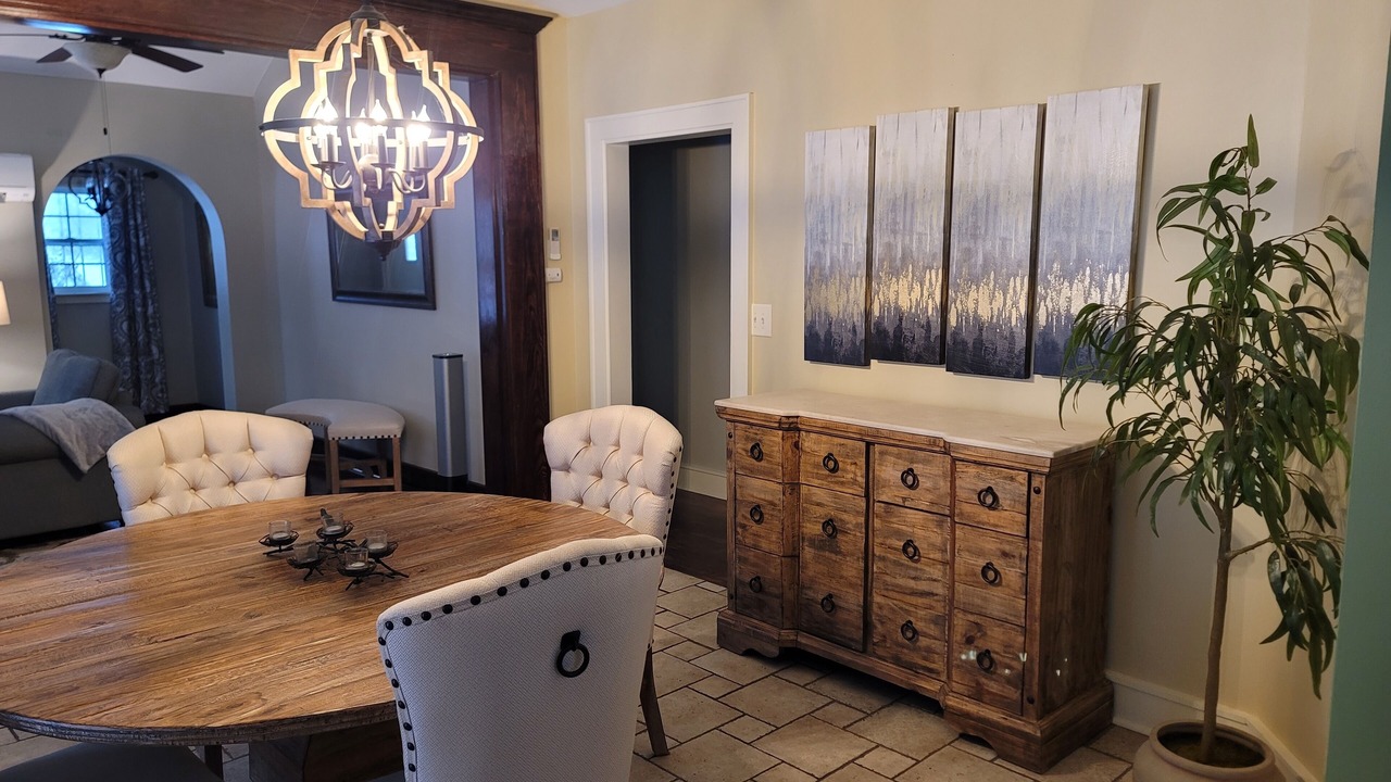 Photo of Livingroom in Knoxville