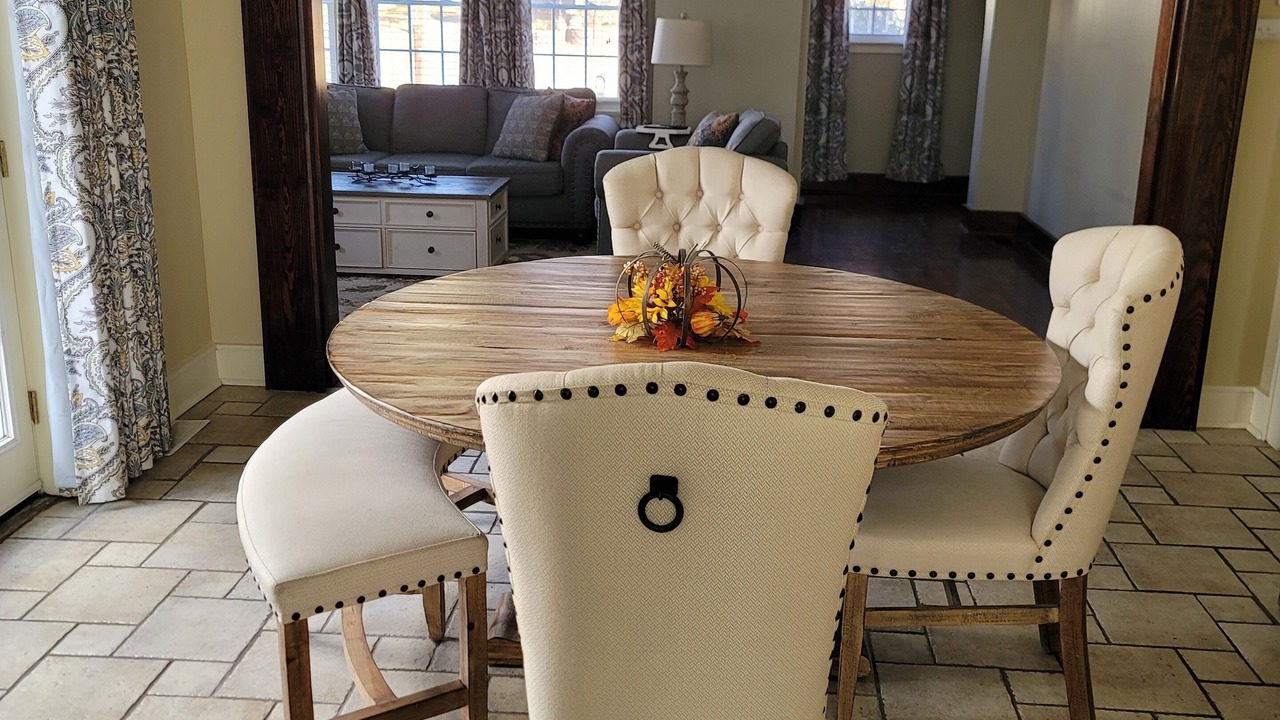 Photo of Livingroom in Knoxville