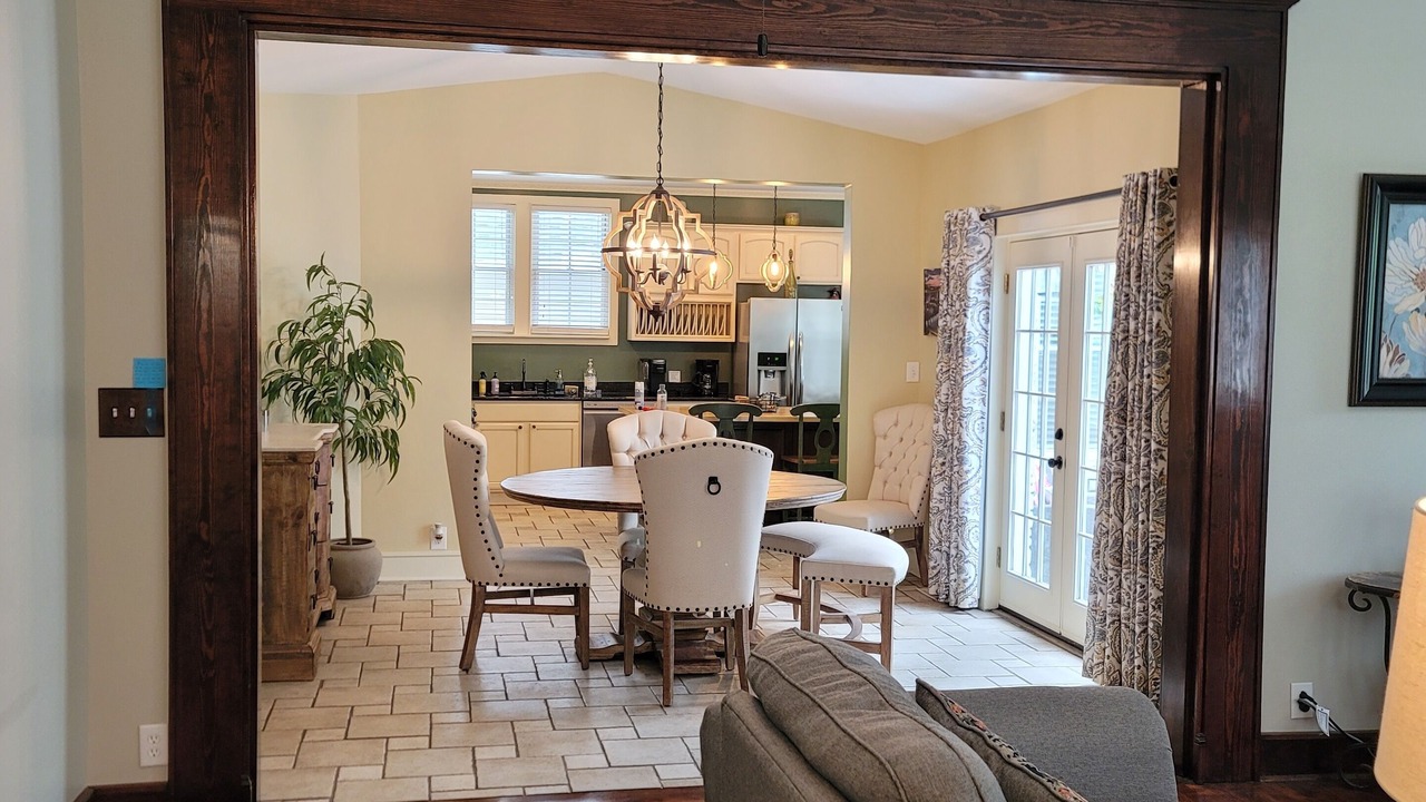 Photo of Livingroom in Knoxville