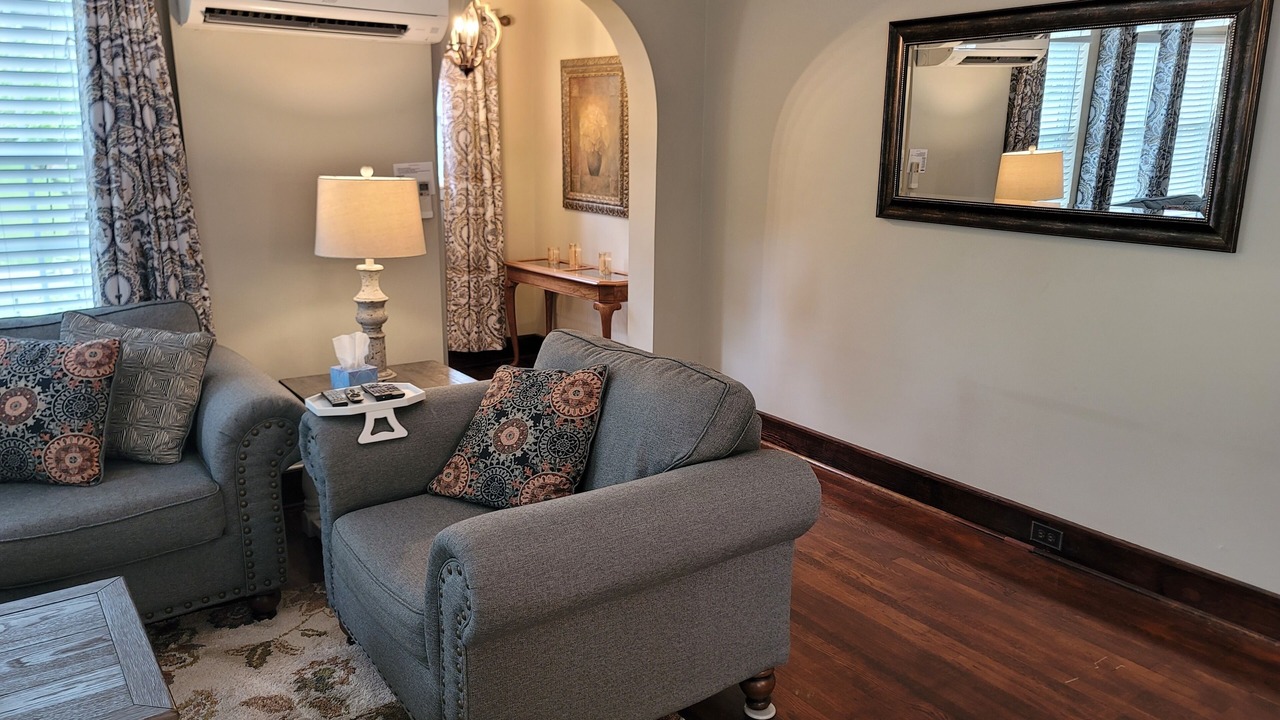 Photo of Livingroom in Knoxville