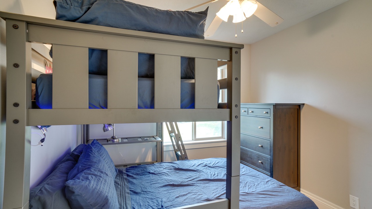 Photo of Bedroom in Kaysville