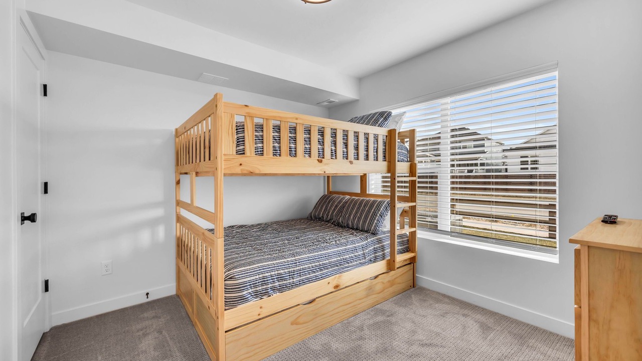 Photo of Bedroom in Mountain Green