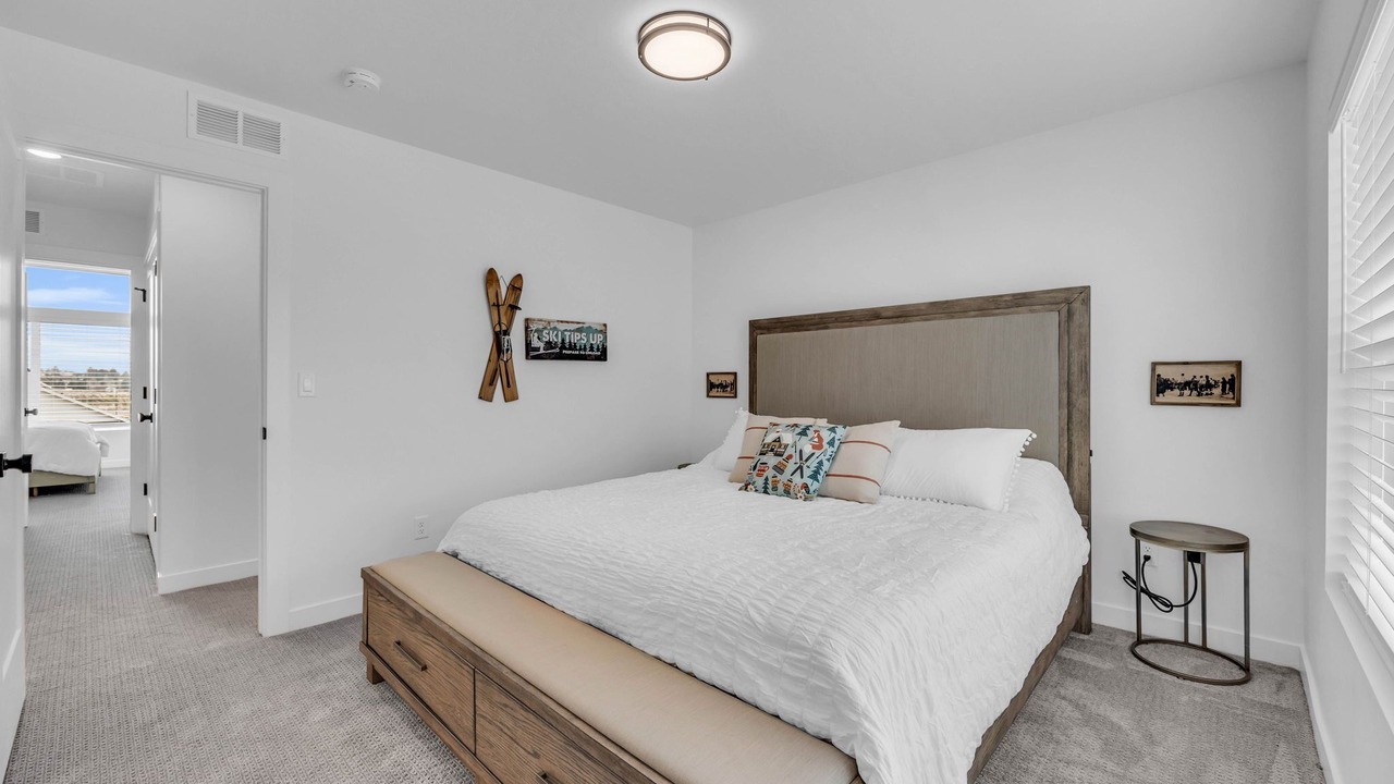 Photo of Bedroom in Mountain Green