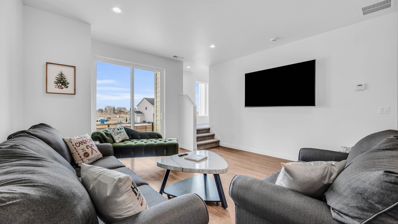 Photo of Livingroom in Mountain Green