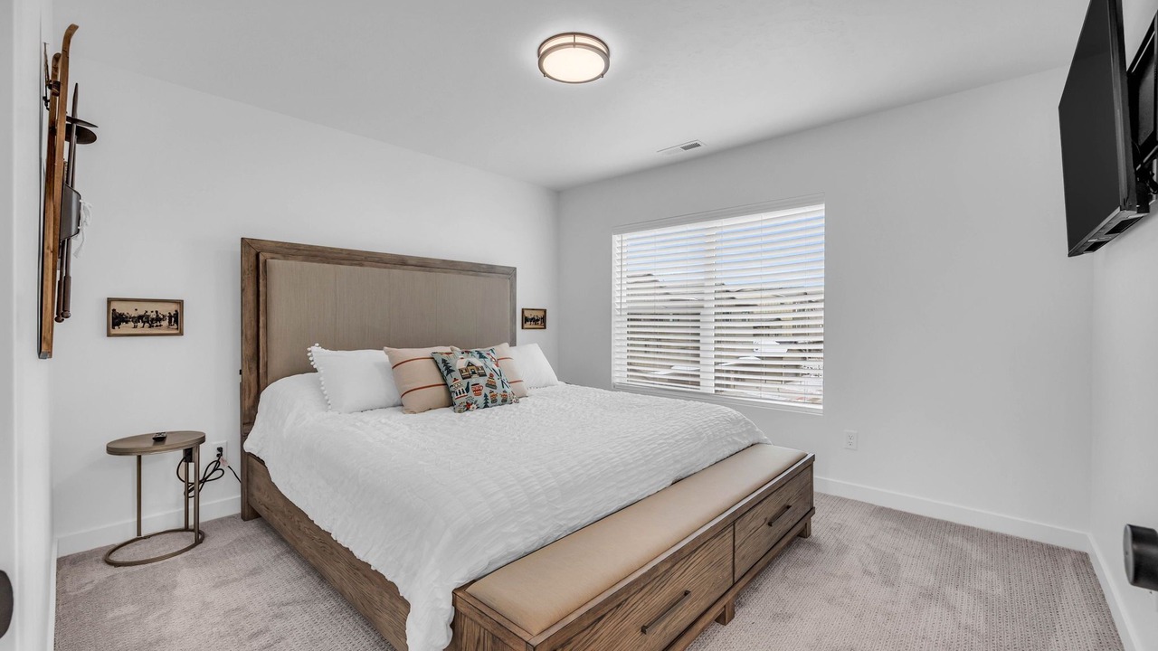 Photo of Bedroom in Mountain Green