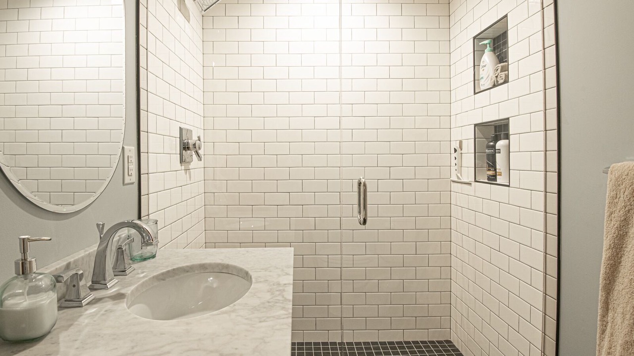 Photo of Bathroom in Alphabet Historic District