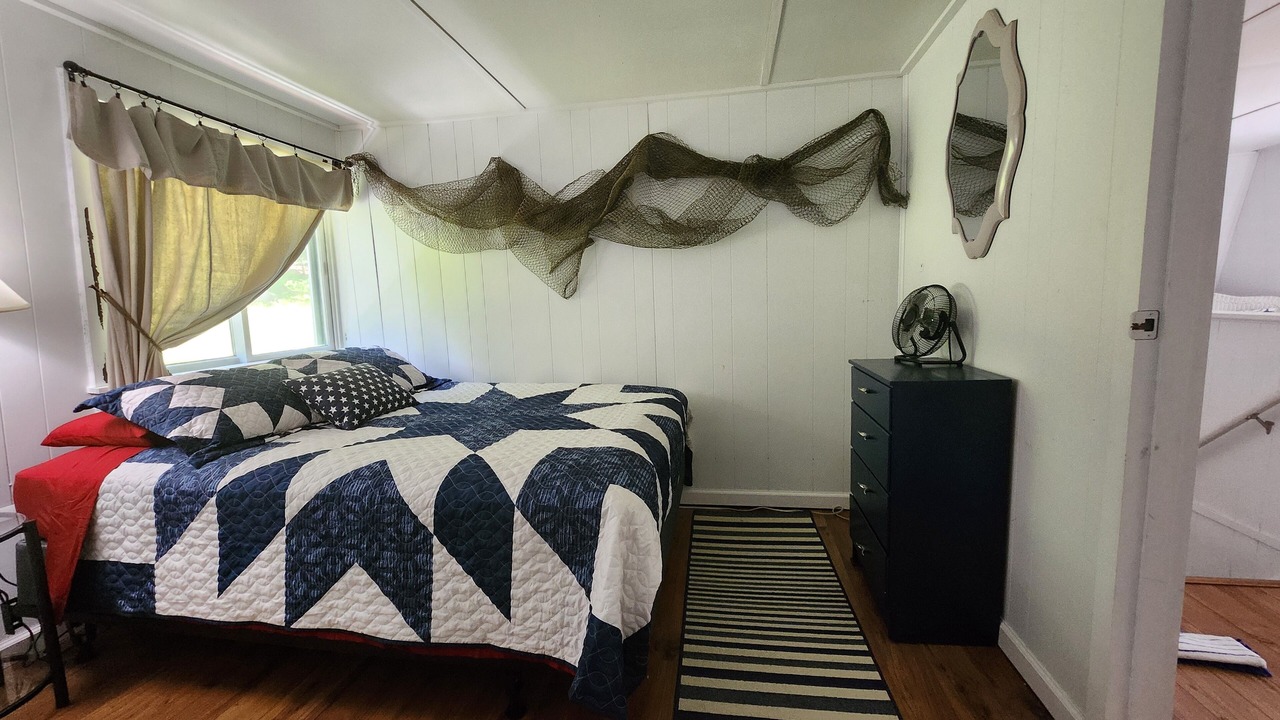 Photo of Bedroom in Treasure Lake