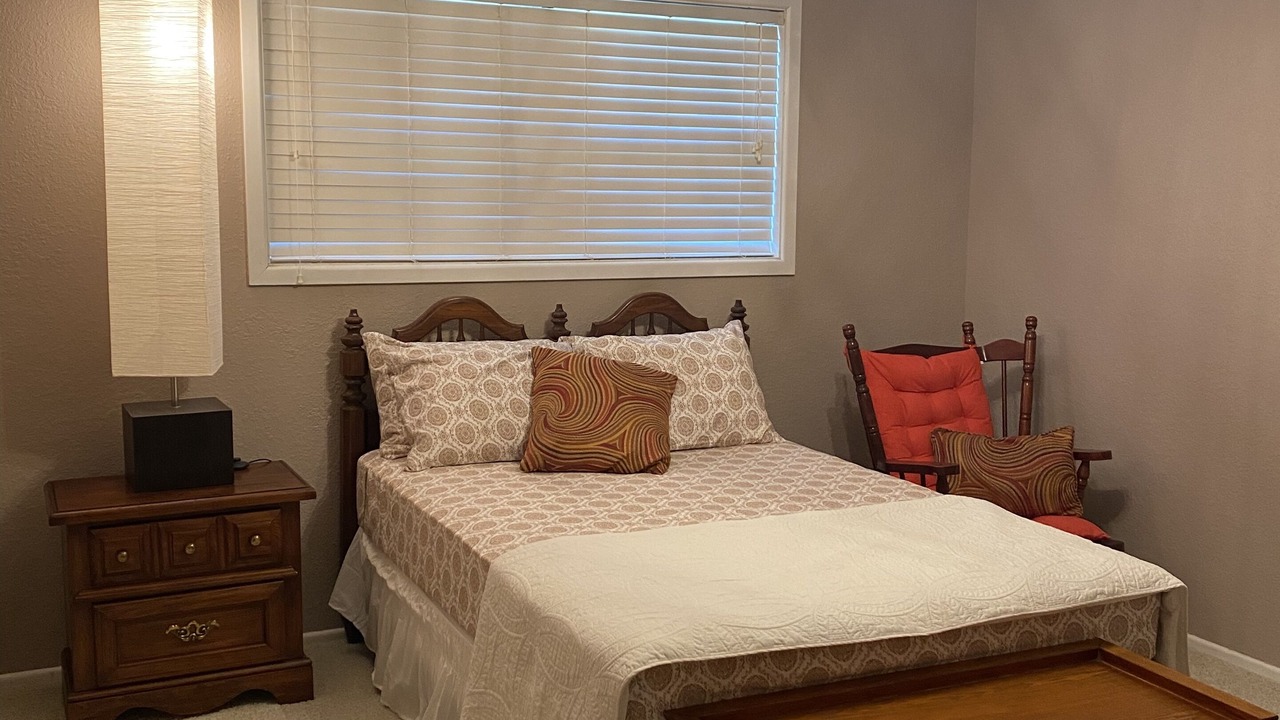 Photo of Bedroom in Post