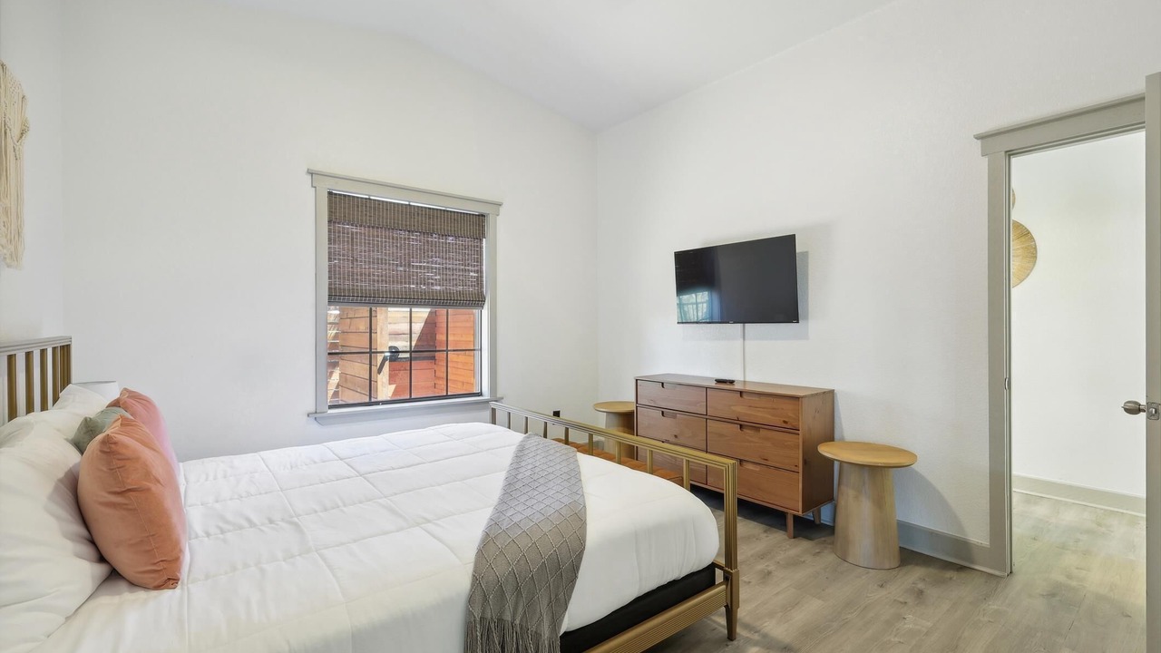 Photo of Bedroom in Graford