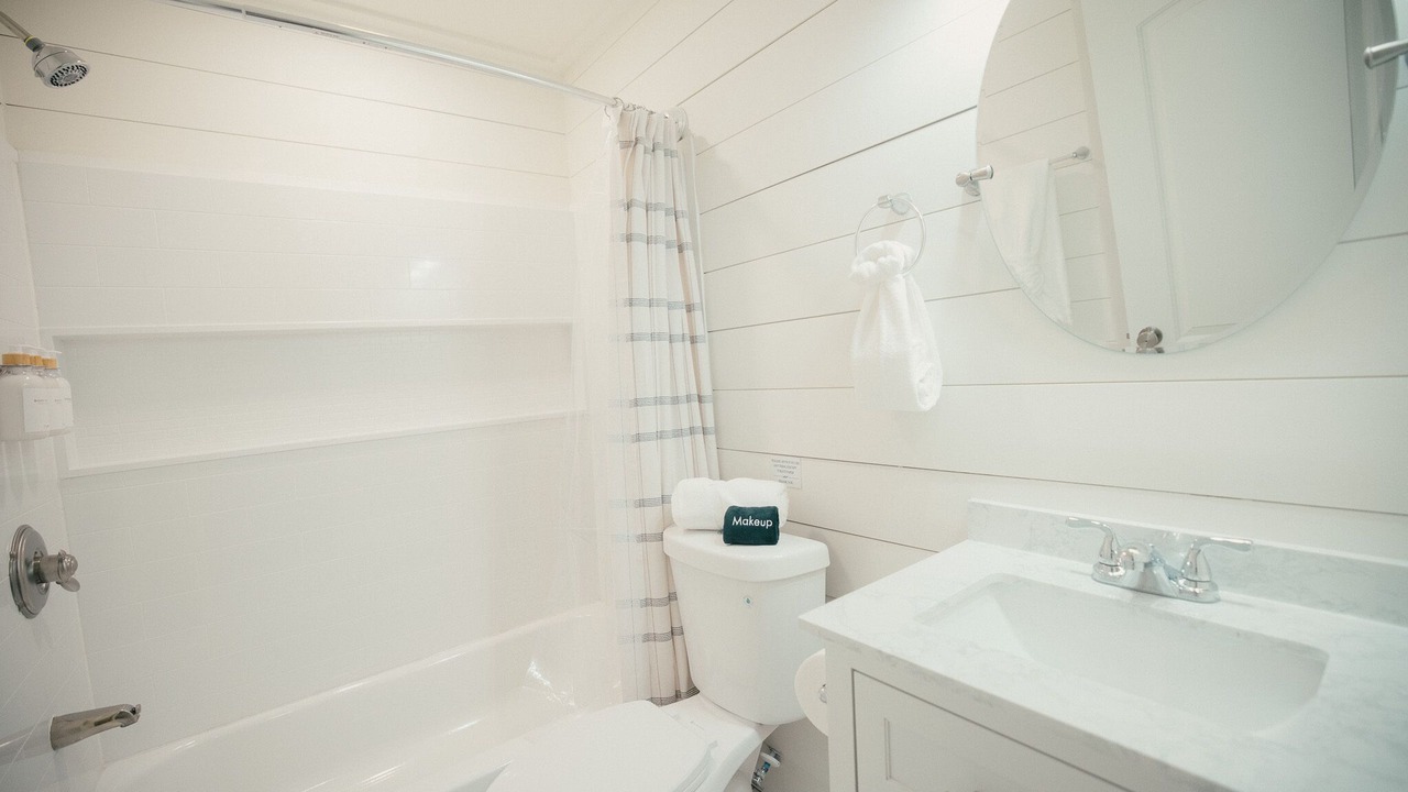 Photo of Bathroom in Hillsboro Village