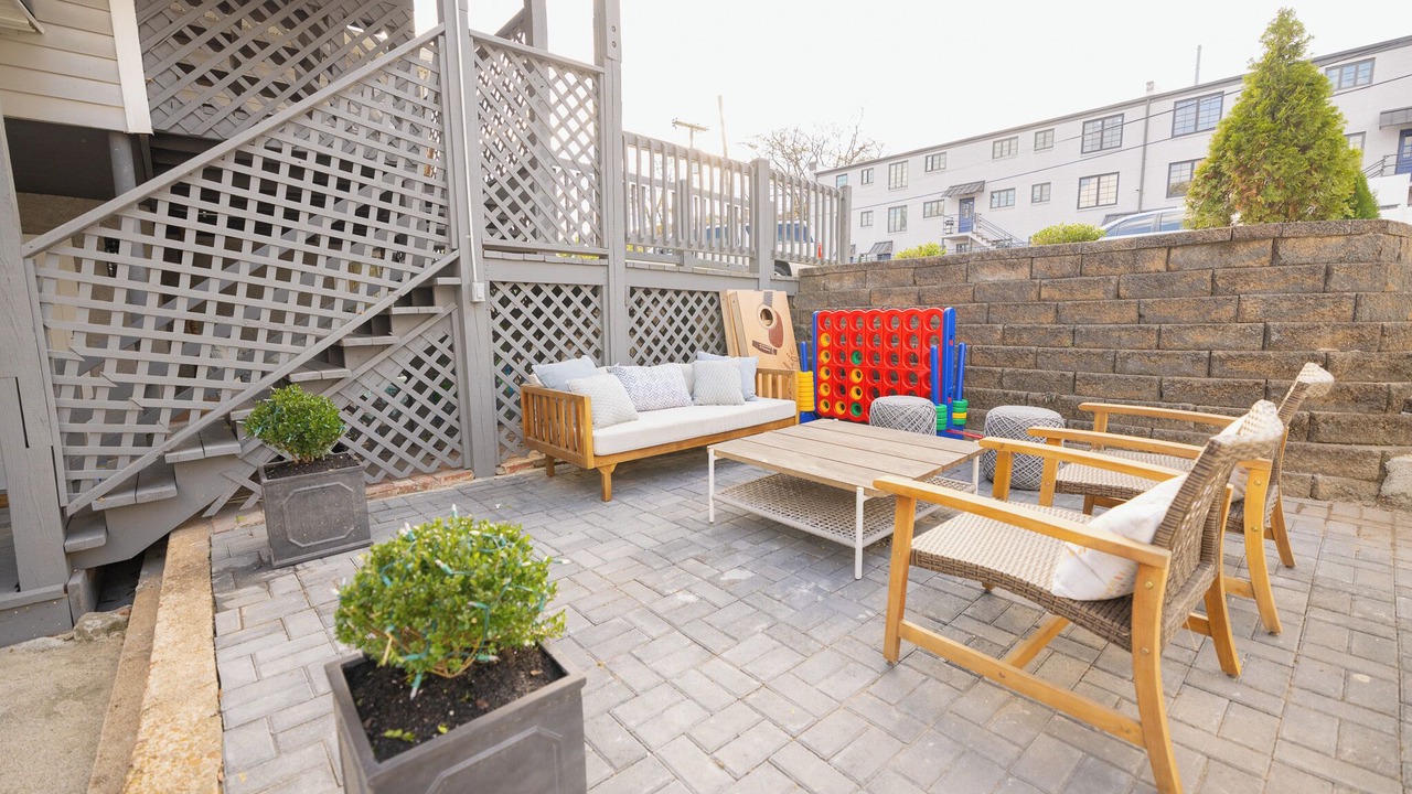 Photo of Outdoor in Hillsboro Village