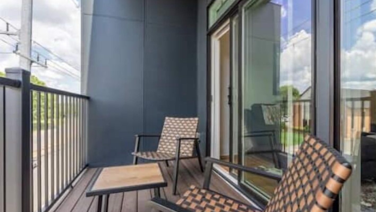 Photo of Patio Balcony in Inglewood
