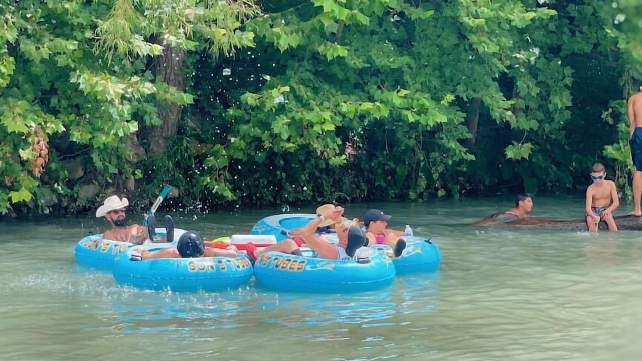 Photo of Others in Fentress