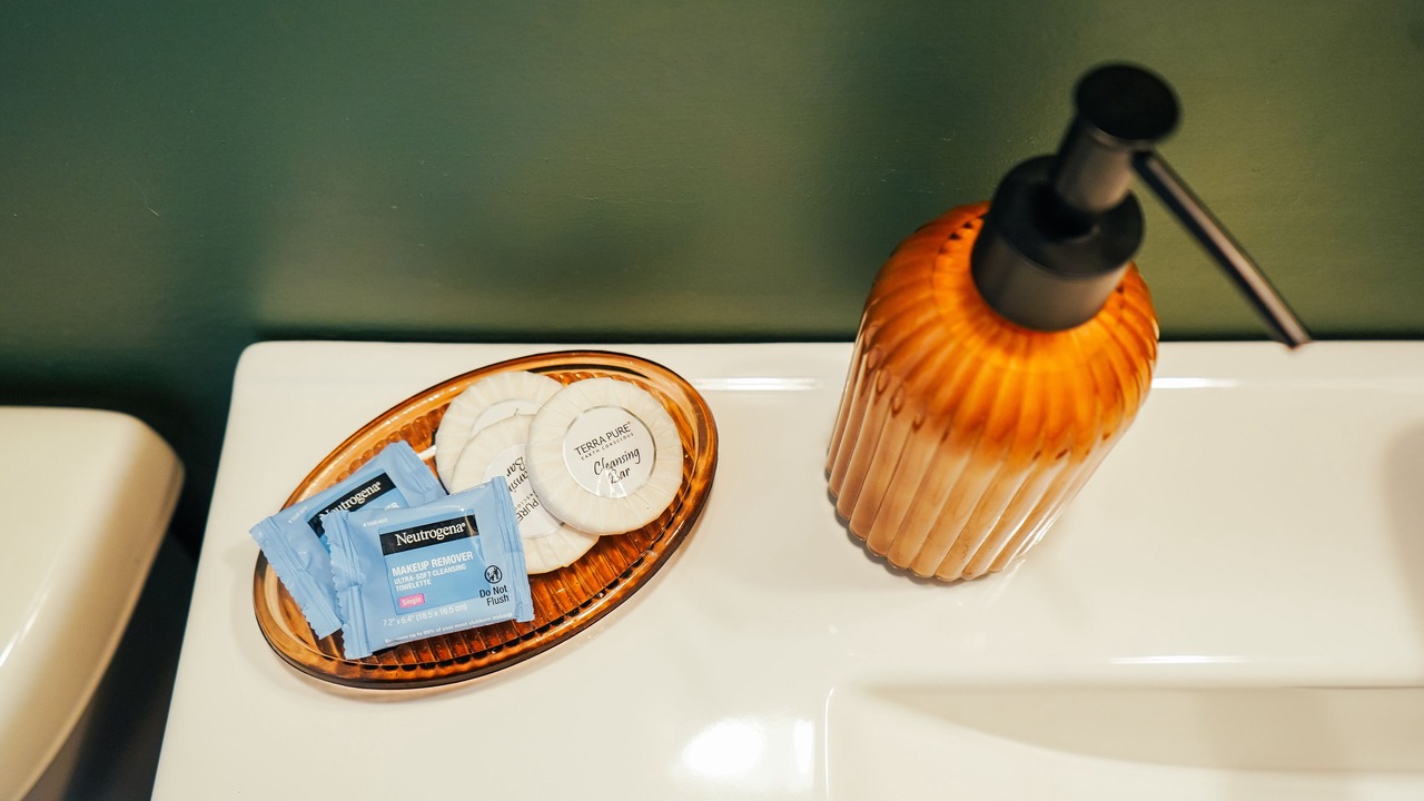 Photo of Bathroom in Urbandale Nations