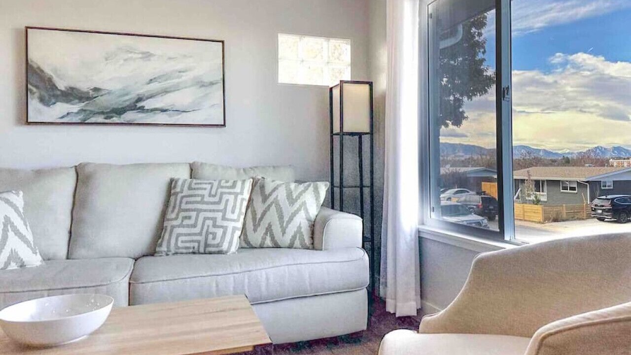Photo of Livingroom in Arvada Plaza Area