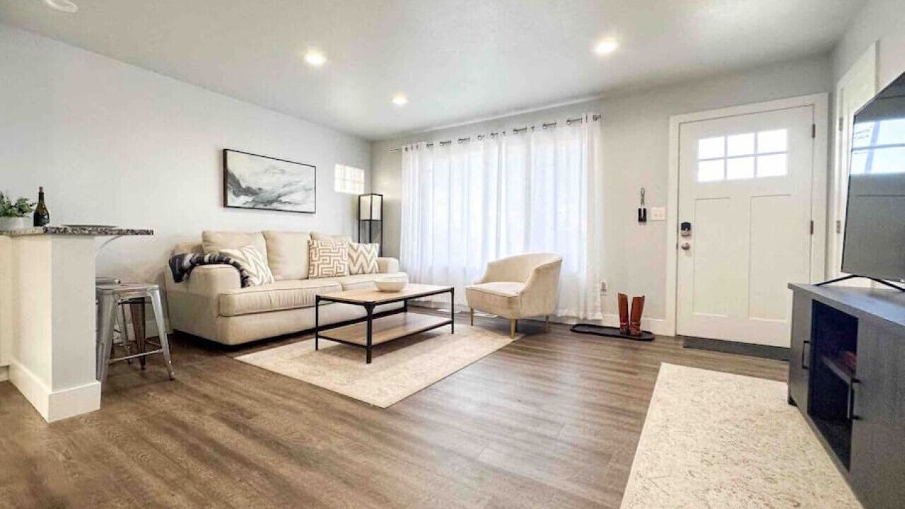 Photo of Livingroom in Arvada Plaza Area