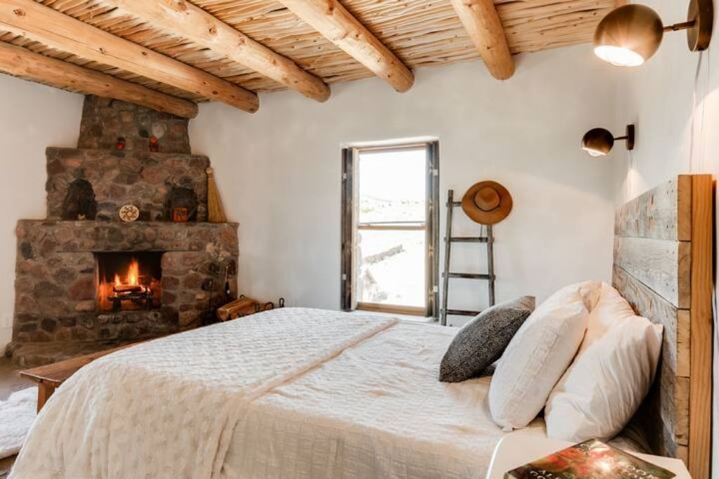 Photo of Livingroom in Abiquiu