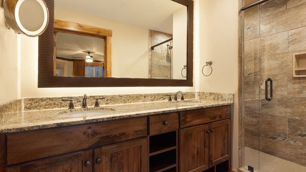 Photo of Bathroom in Chalet Village North
