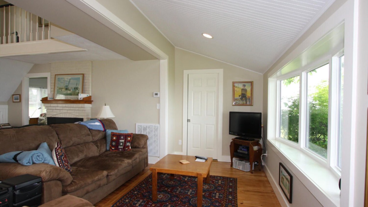 Photo of Livingroom in Tilghman