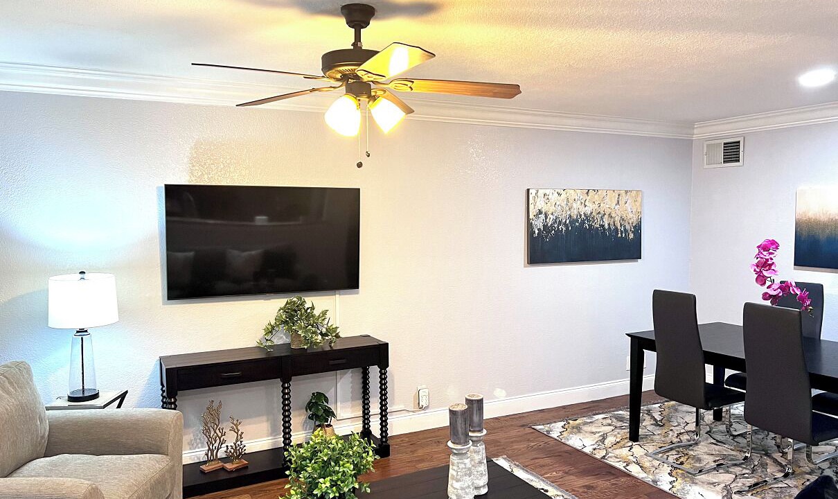 Photo of Livingroom in North Arlington