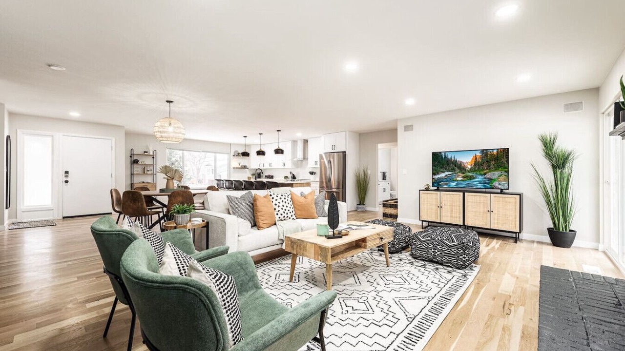 Photo of Livingroom in Castlewood