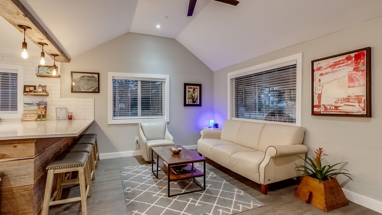 Photo of Livingroom in Golden
