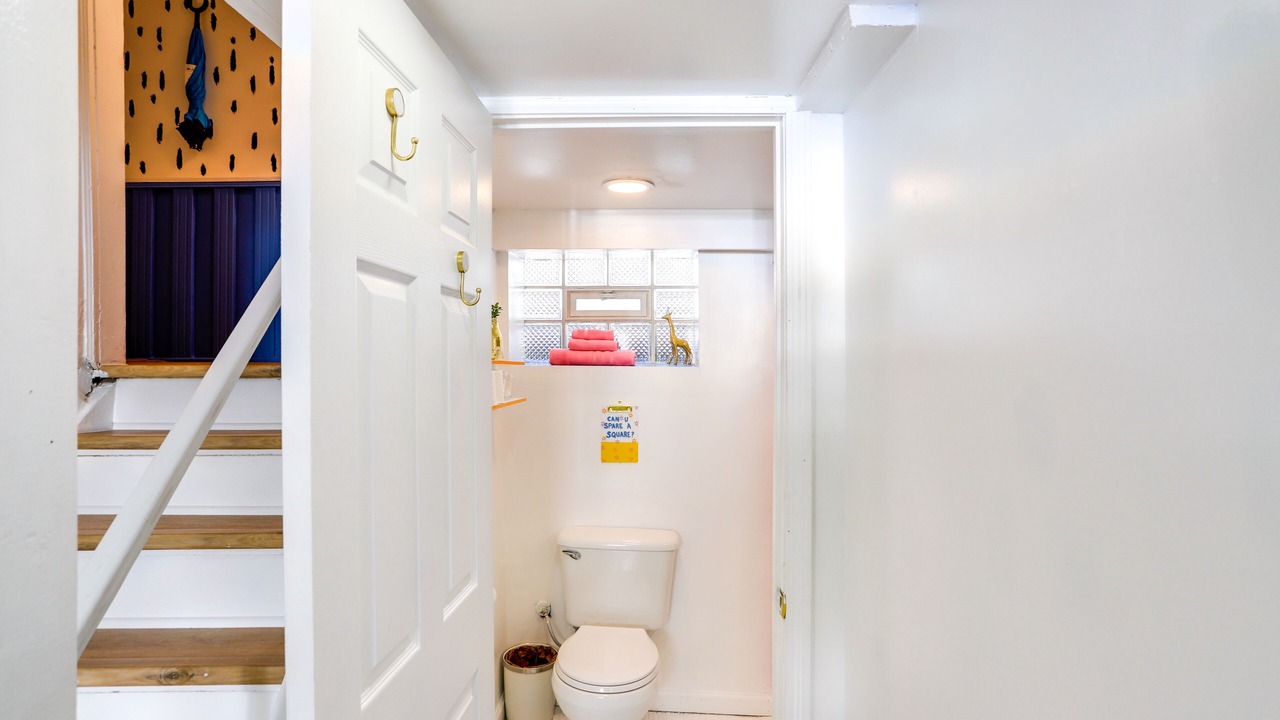 Photo of Bathroom in Detroit - Shoreway