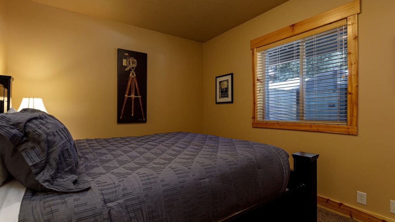 Photo of Bedroom in Duck Creek Village