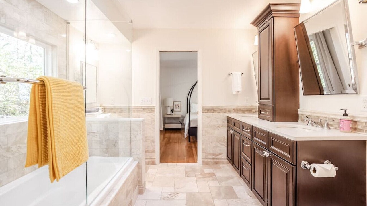 Photo of Bathroom in Mount Lookout