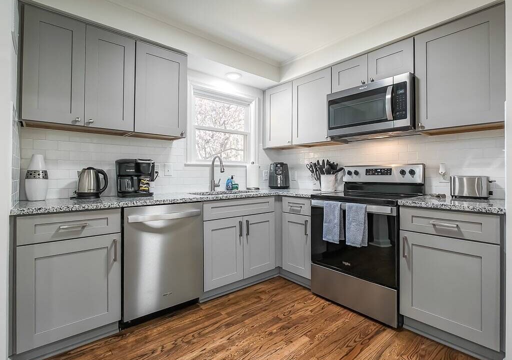 Photo of Kitchen in West Plaza