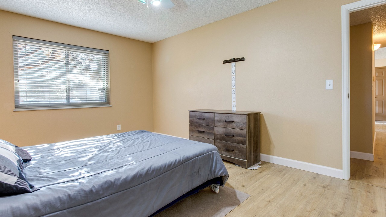 Photo of Bedroom in Englewood