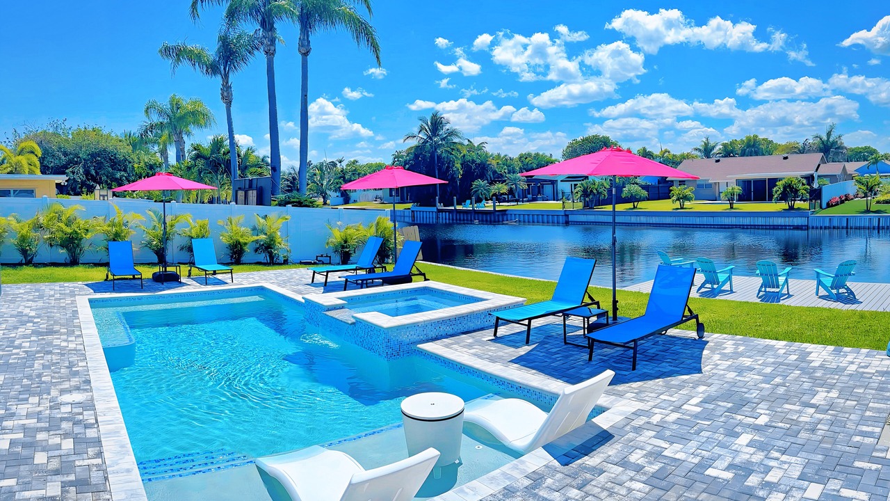 Photo of Outdoor in Tropic Palms