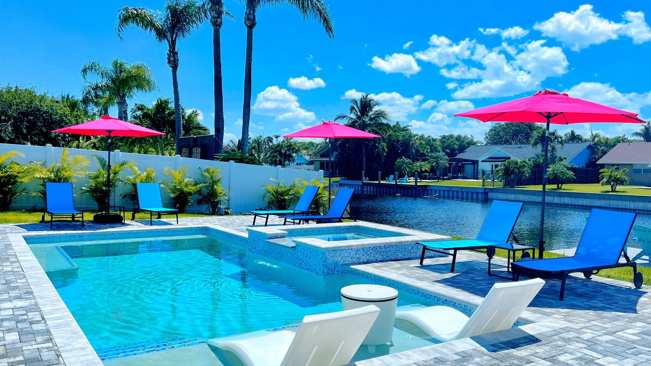 Photo of Outdoor in Tropic Palms