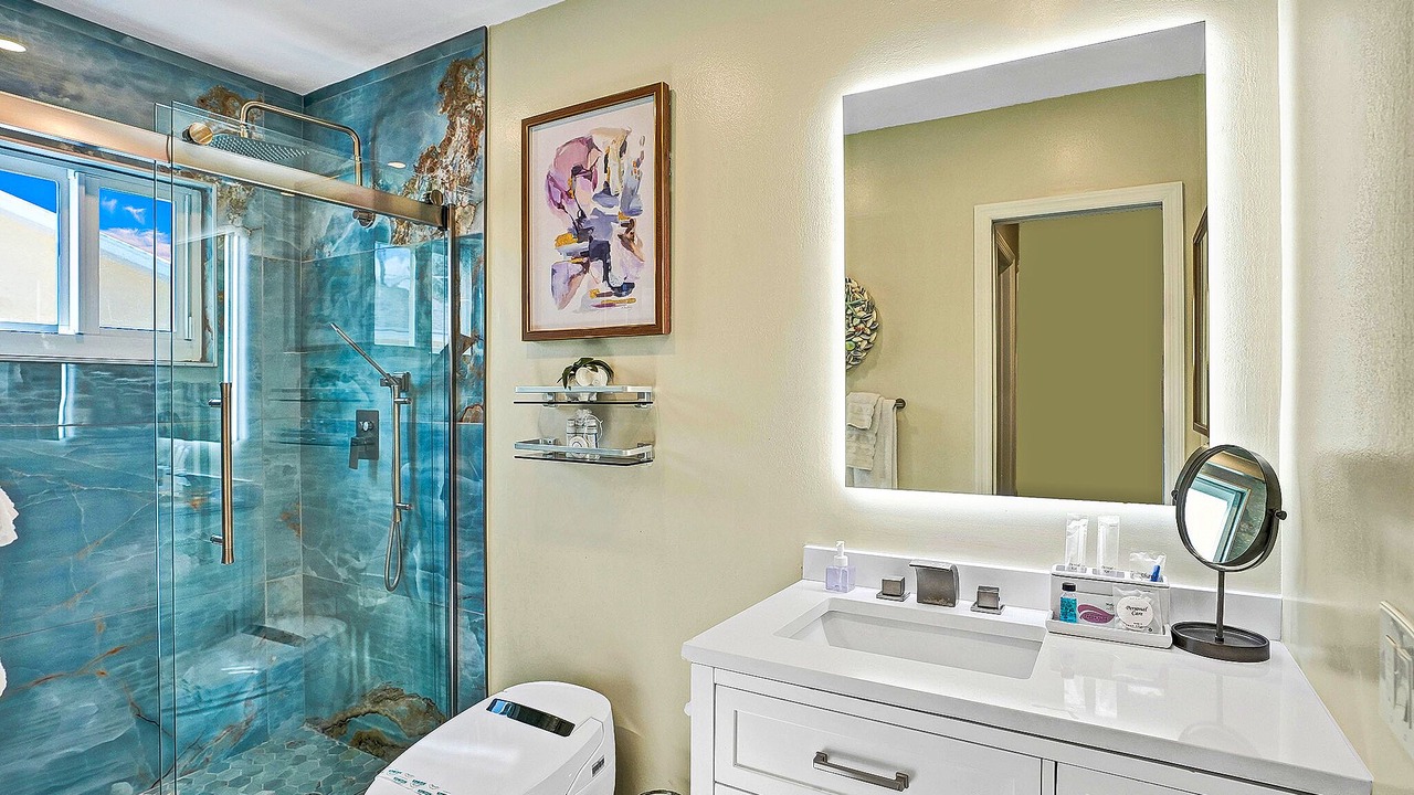 Photo of Bathroom in Tropic Palms