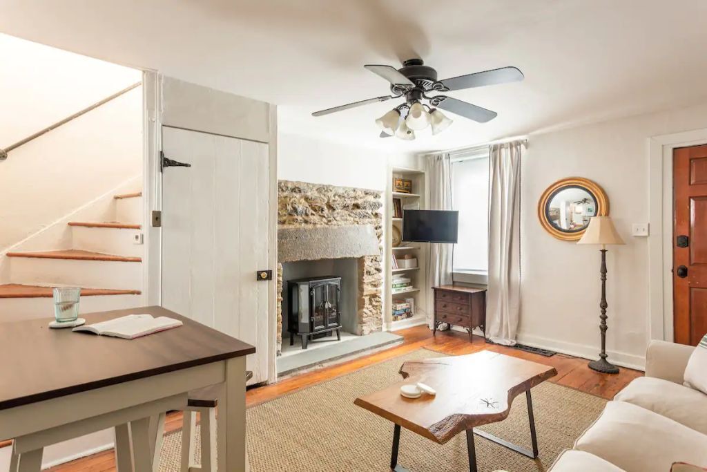 Photo of Livingroom in Manayunk