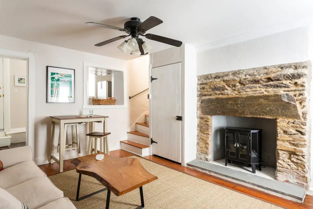 Photo of Livingroom in Manayunk