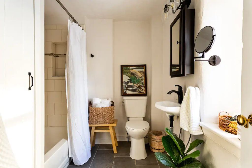 Photo of Bathroom in Manayunk