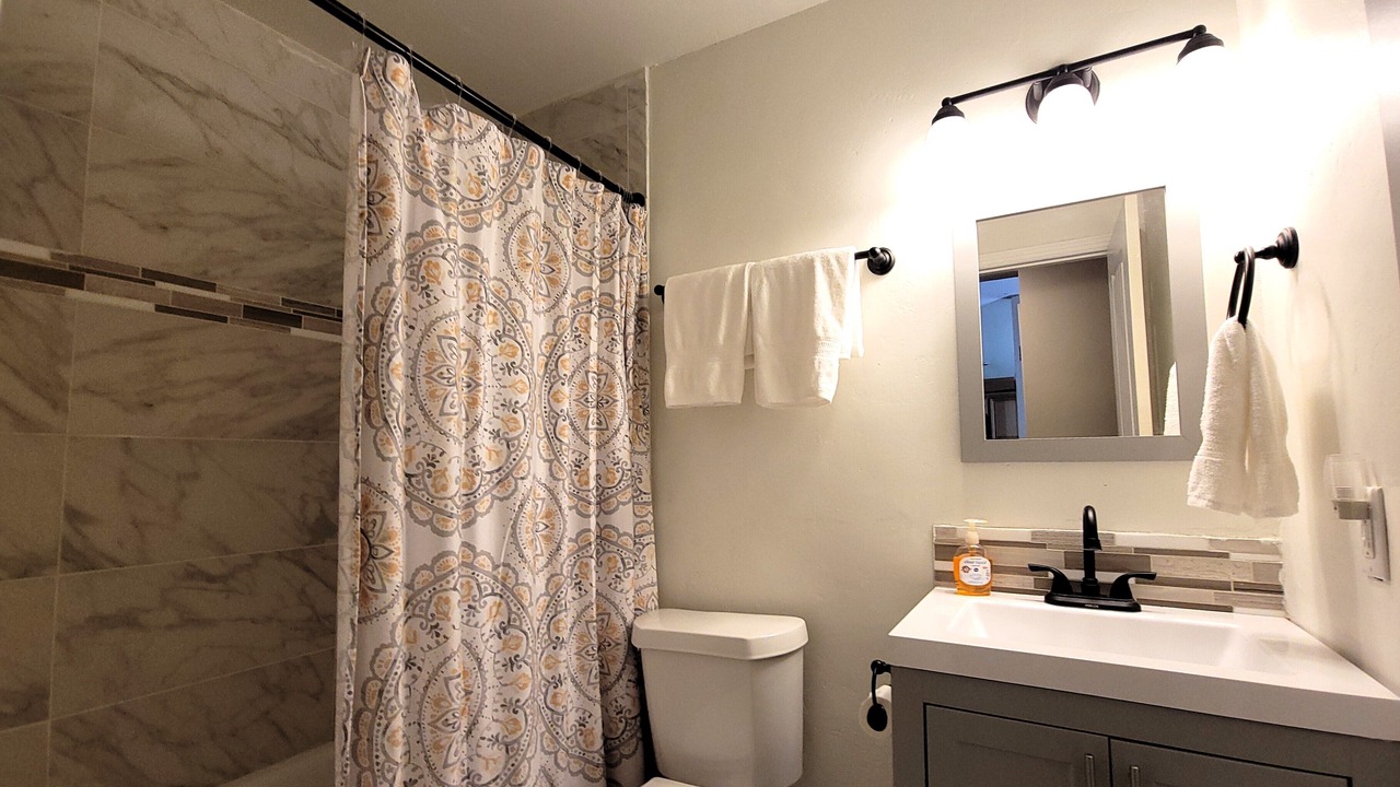 Photo of Bathroom in Walnut Grove