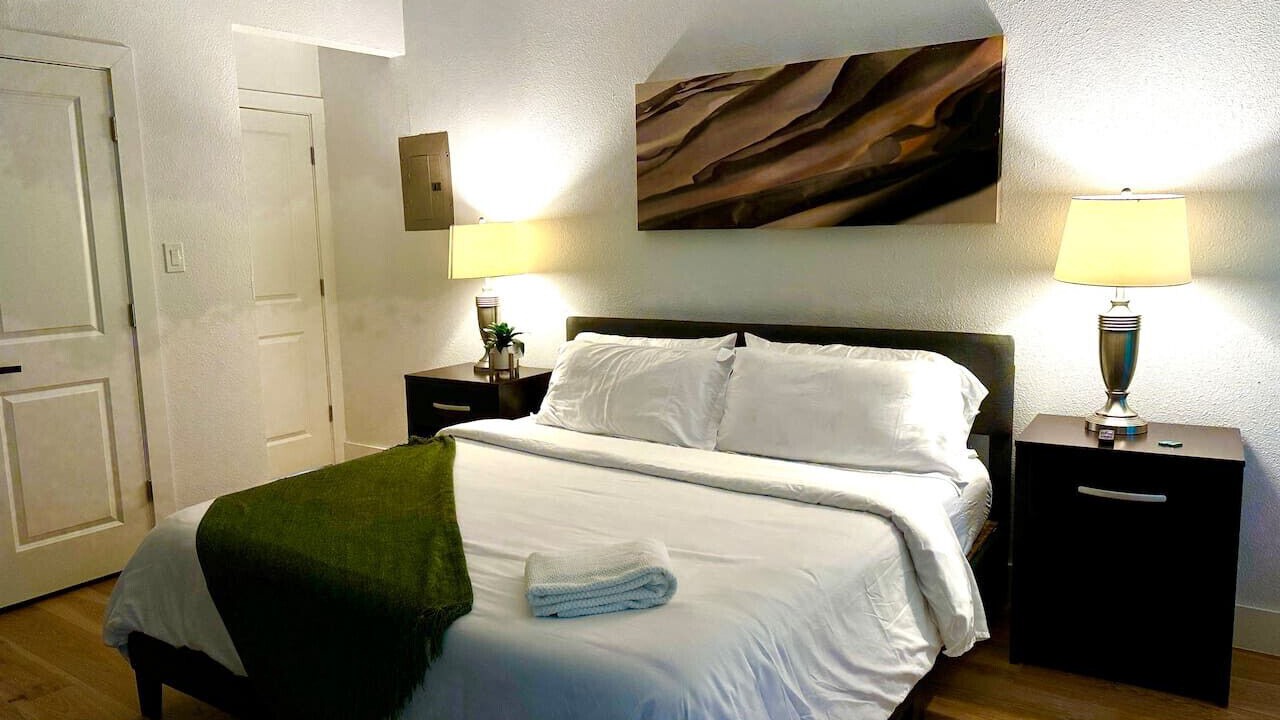 Photo of Bedroom in North Austin Civic Association