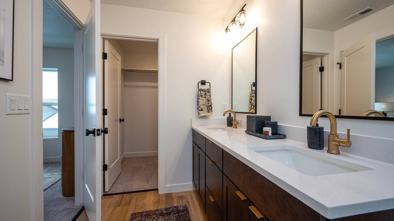 Photo of Bathroom in Mountain Green
