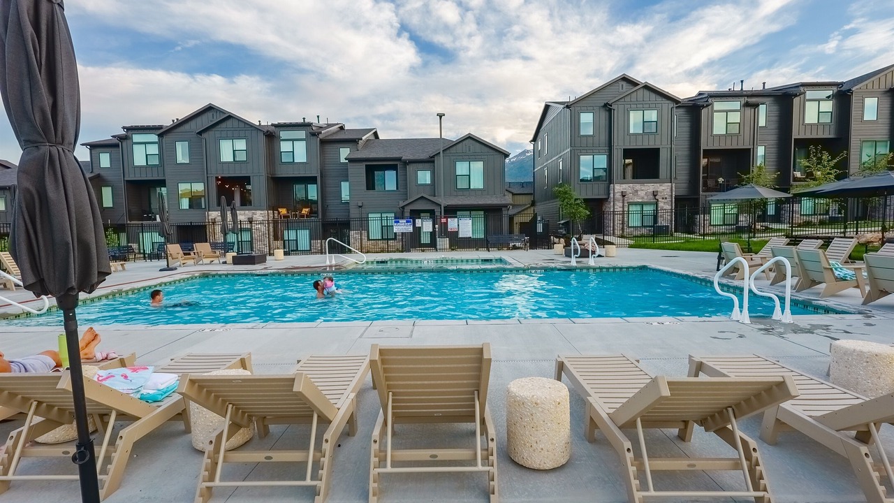 Photo of Outdoor in Mountain Green